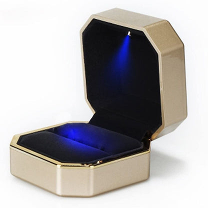 Aura ring box